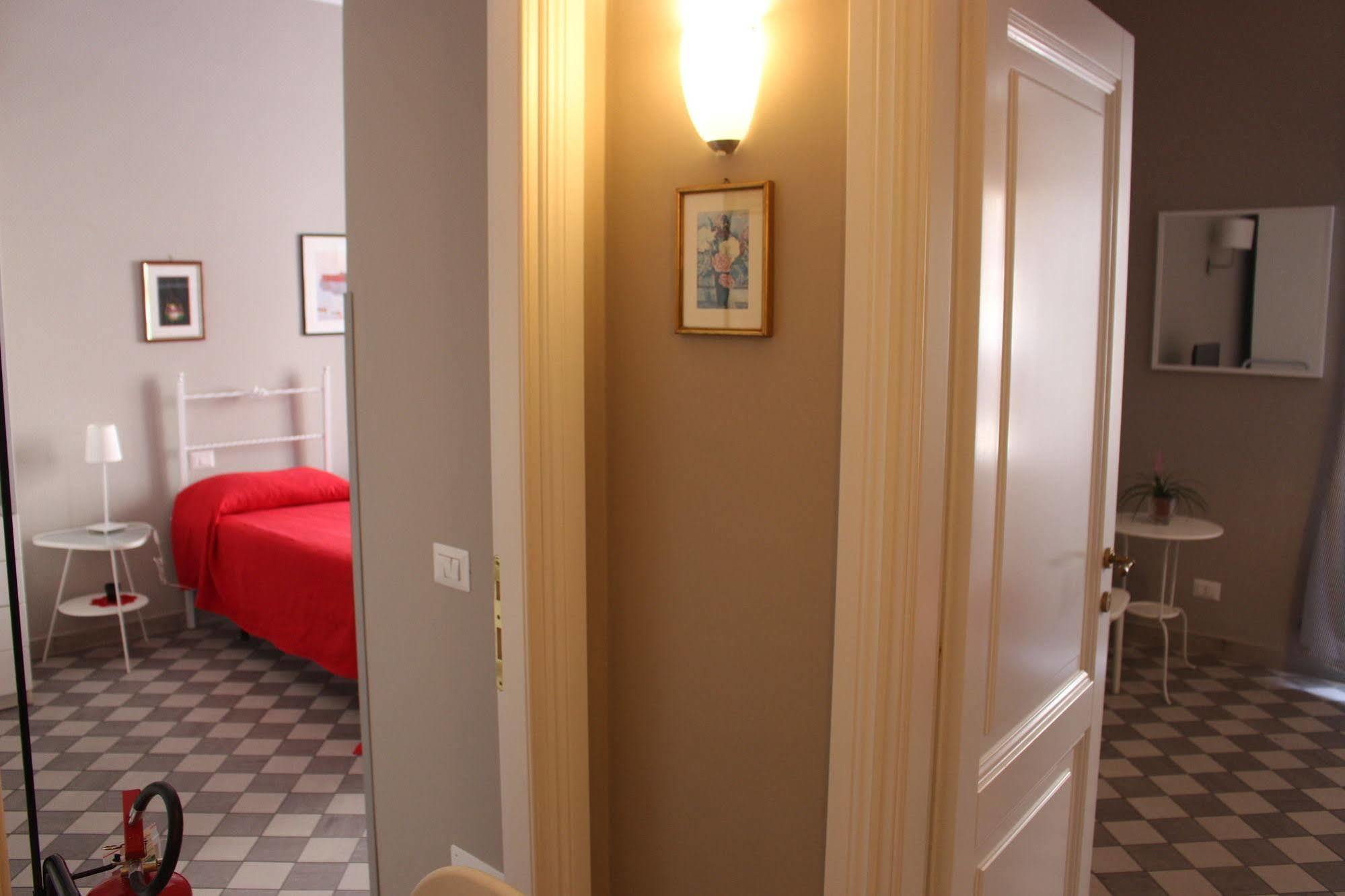 ローマ Le Stanze Di Pietro Bed & Breakfast エクステリア 写真